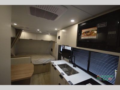 2026 Winnebago Micro Minnie — photo 41 view
