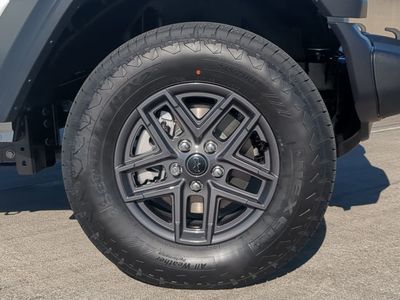 2026 Jeep Wrangler - Photo 11
