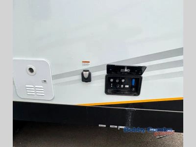 2024 Ember RV E-Series - Photo 9