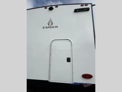 2024 Ember RV E-Series - Photo 8