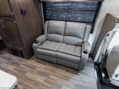 2025 Entegra Coach Odyssey SE - Photo 15