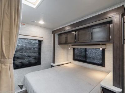 2025 Entegra Coach Odyssey SE - Photo 18