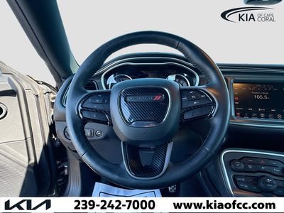 2015 Dodge Challenger — photo 33 view
