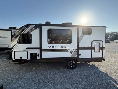 2022 Heartland Mallard Pathfinder — photo 7 view