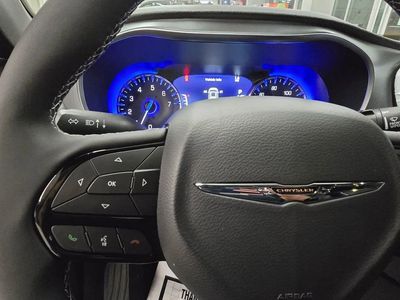 2026 Chrysler Pacifica — photo 19 view