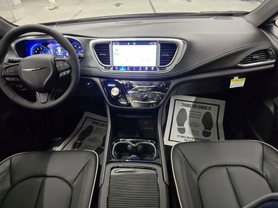 2026 Chrysler Pacifica — photo 33 view