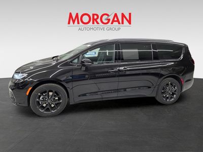 2026 Chrysler Pacifica — rear three-quarter view