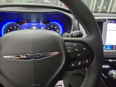 2026 Chrysler Pacifica — photo 20 view