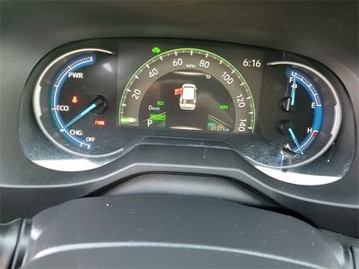 2025 Toyota RAV4 Hybrid - Photo 17