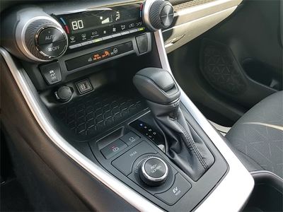 2025 Toyota RAV4 Hybrid - Photo 19