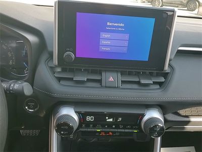 2025 Toyota RAV4 Hybrid - Photo 18