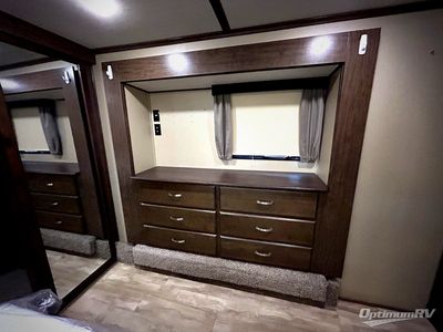 2019 Grand Design Solitude — photo 10 view