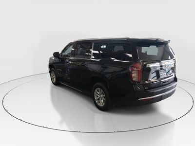 2023 Chevrolet Suburban - Photo 5