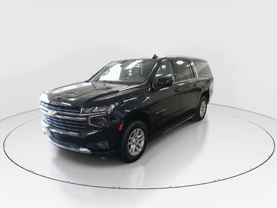 2023 Chevrolet Suburban - Photo 3