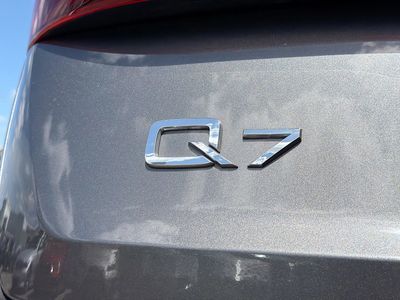 2021 Audi Q7 — photo 11 view