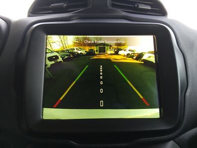 2023 Jeep Renegade - Photo 16
