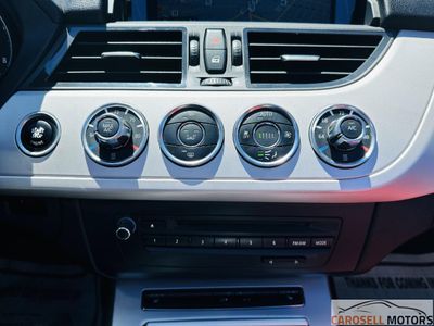 2015 BMW Z4 — photo 29 view