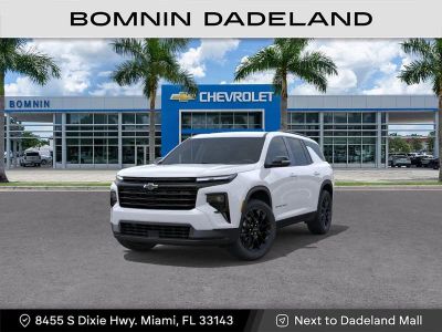 2026 Chevrolet Traverse LT in Summit White — front three-quarter view