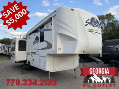 2010 Forest River Silverback 29RE — front three-quarter view