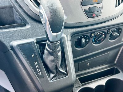 2019 Ford Transit-250 — photo 20 view