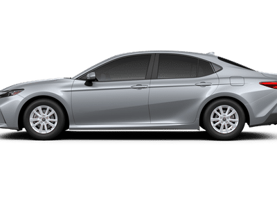 2026 Toyota Camry - Photo 3