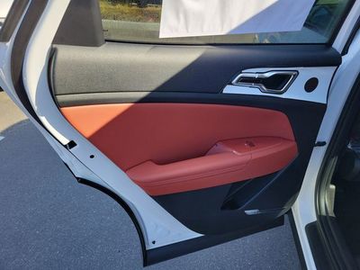 2026 Kia Sportage - Photo 27