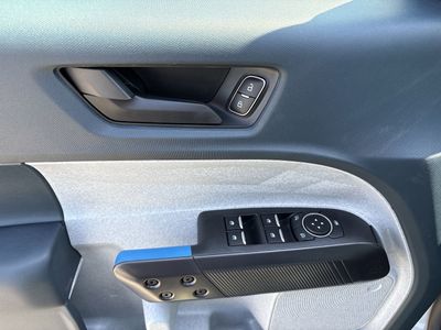 2026 Ford Maverick — photo 10 view