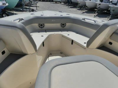 2023 Scout 305 LXF — photo 15 view