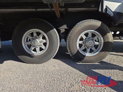 2020 Heartland Bighorn — photo 11 view