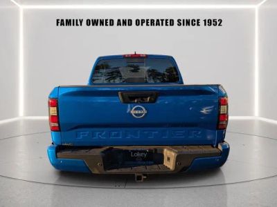2025 Nissan Frontier — detail view