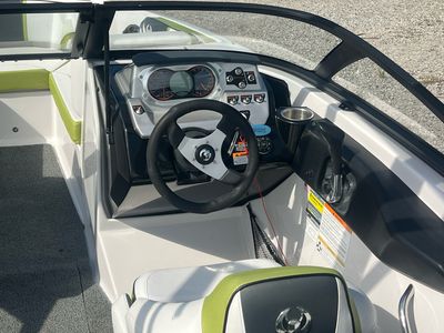2014 Scarab 195 - Photo 25