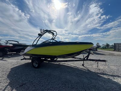 2014 Scarab 195 - Photo 19