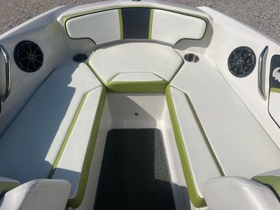 2014 Scarab 195 - Photo 15