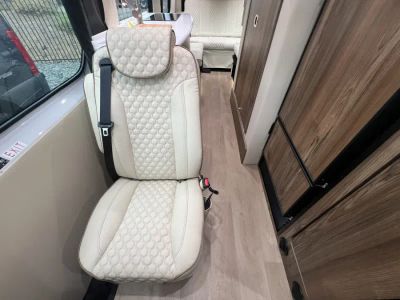 2026 Midwest Automotive Designs HERITAGE — photo 7 view
