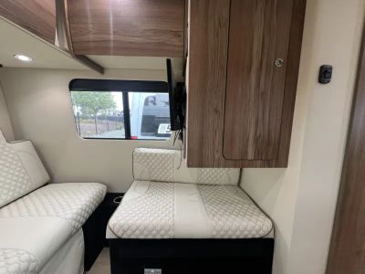 2026 Midwest Automotive Designs HERITAGE — photo 13 view