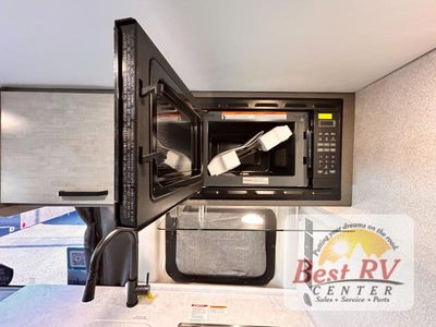 2026 Thor Motor Coach Rize Sport — photo 40 view