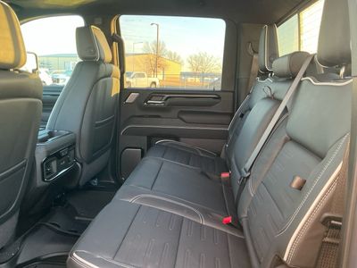 2026 GMC Sierra 2500HD — photo 17 view