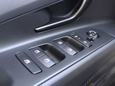 2026 Hyundai ELANTRA — photo 28 view