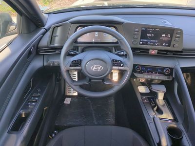 2026 Hyundai ELANTRA — photo 17 view