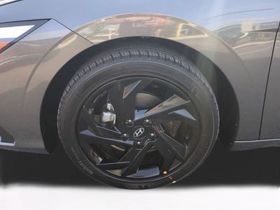 2026 Hyundai ELANTRA — photo 11 view