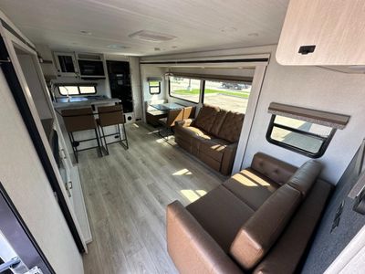 2024 Forest River Grand Surveyor — photo 11 view