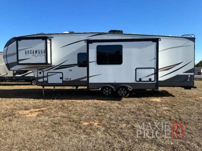 2022 Forest River Rockwood Ultra Lite - Photo 4
