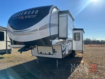 2022 Forest River Rockwood Ultra Lite - Photo 2