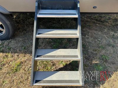 2022 Forest River Rockwood Ultra Lite - Photo 7
