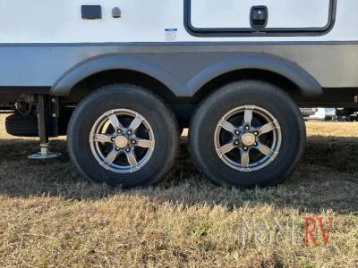 2022 Forest River Rockwood Ultra Lite - Photo 8