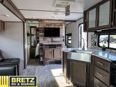 2020 Dutchmen RV Aspen Trail — photo 10 view