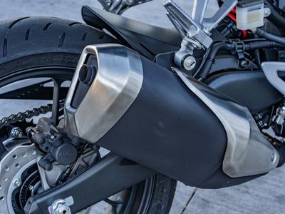 2026 Honda CB300R - Photo 7
