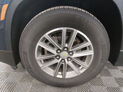 2023 Chevrolet Traverse — photo 10 view