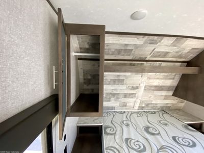 2021 Coleman Expedition LT - Photo 12