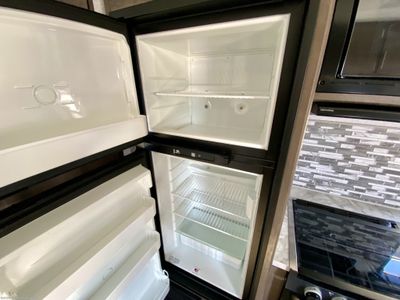 2021 Coleman Expedition LT - Photo 17